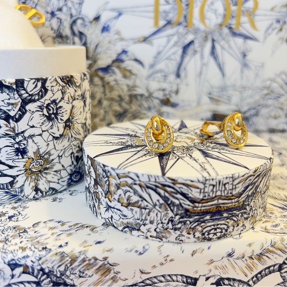 DIOR “Saddle” Gold Plated Clip On Earrings Authentic Christian Dior Jewelry - Picture 1 of 10